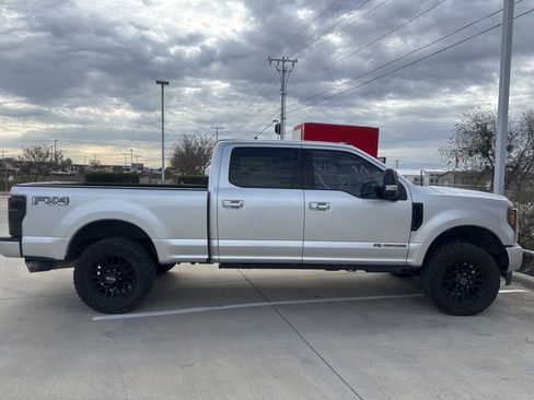 Used 2019 Ford F250 Lariat w/ Lariat Ultimate Package image 2
