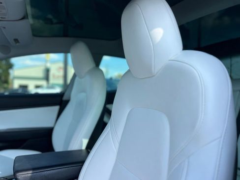 Used 2019 Tesla Model 3 Standard Range Plus image 29