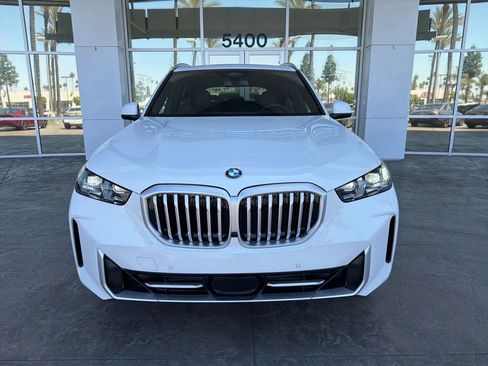 New 2026 BMW X5 sDrive40i w/ Premium Package RWD image 2
