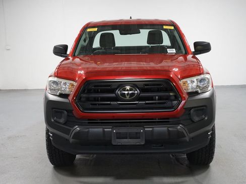 Used 2018 Toyota Tacoma SR RWD image 2