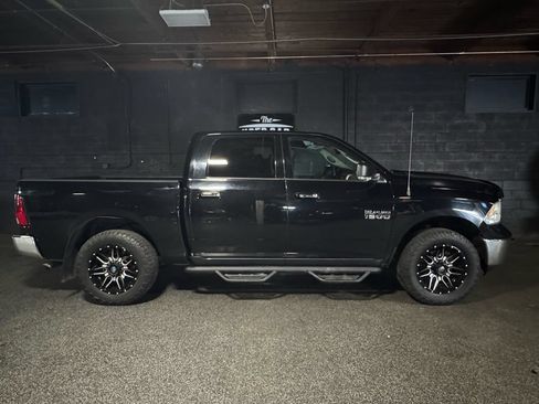 Used 2014 RAM 1500 Classic SLT w/ Luxury Group AWD/4WD image 8