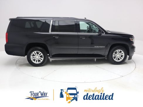 Used 2018 Chevrolet Suburban LS w/ Max Trailering Package AWD/4WD image 2