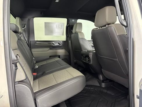 Used 2026 Chevrolet Silverado 2500 ZR2 AWD/4WD image 5