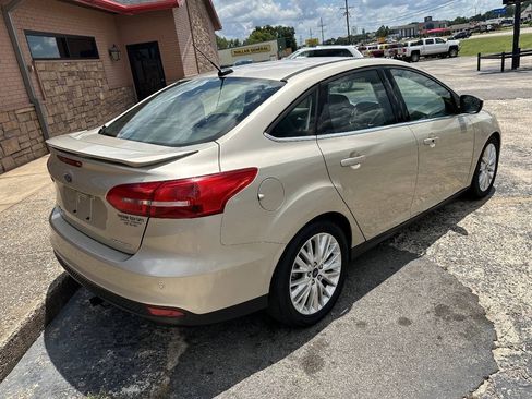 Used 2017 Ford Focus Titanium FWD image 8