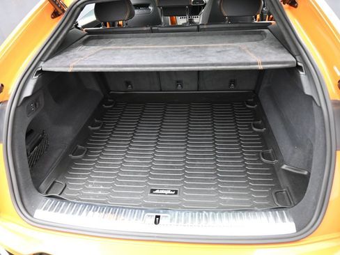 Used 2023 Lamborghini Urus S AWD/4WD image 35