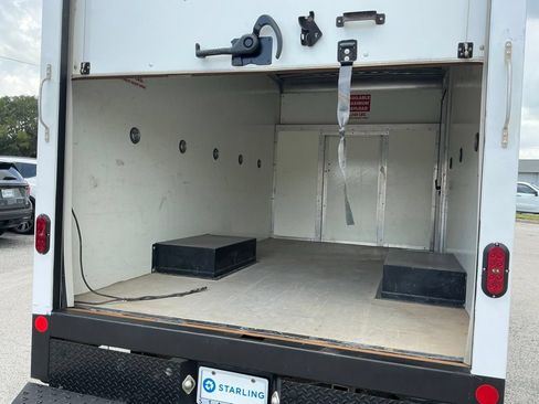 Certified 2022 Ford Transit 350 DRW RWD image 26