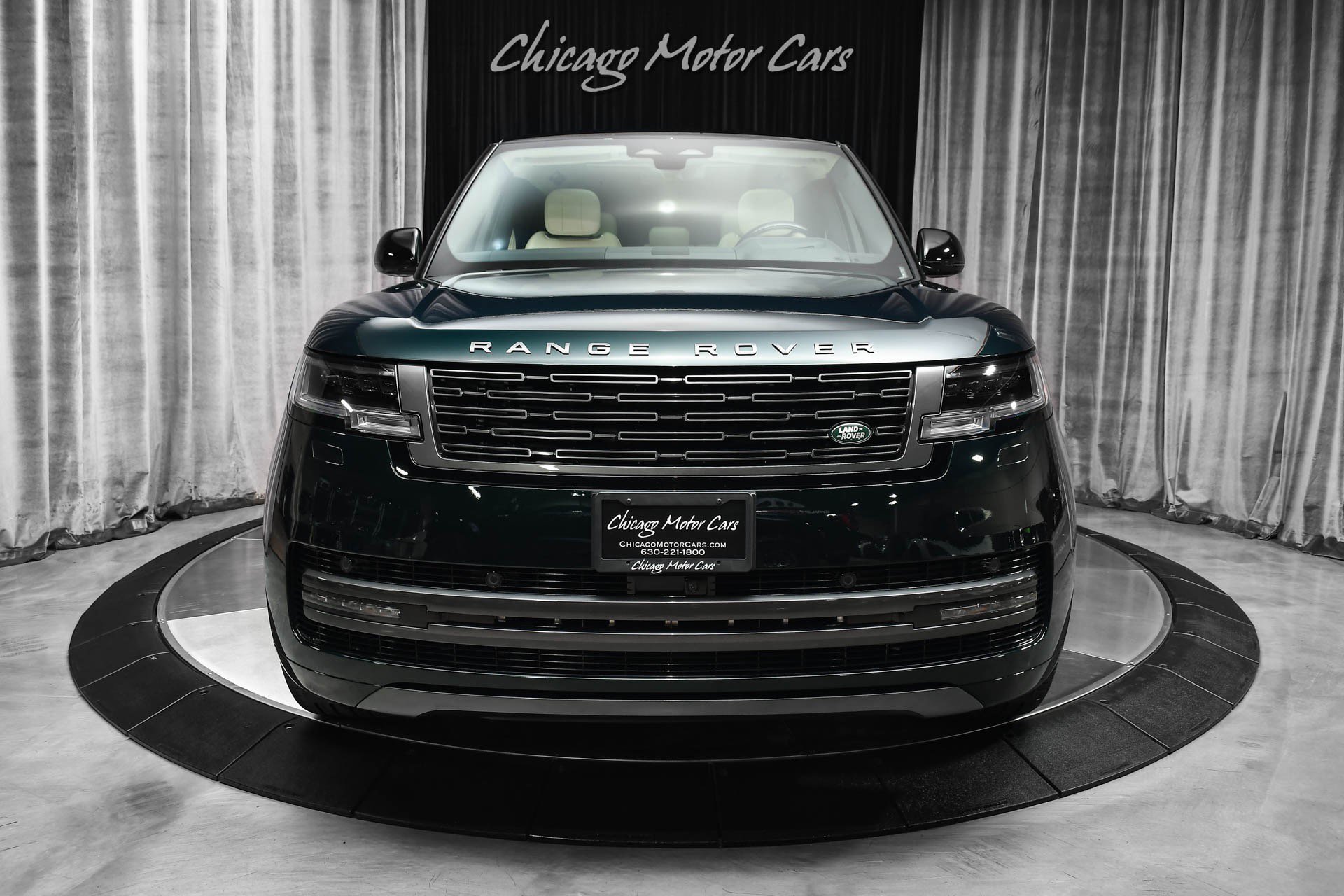 Used 2025 Land Rover Range Rover Long Wheelbase SE AWD/4WD image 7