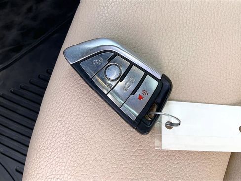 Used 2018 BMW 530i image 15