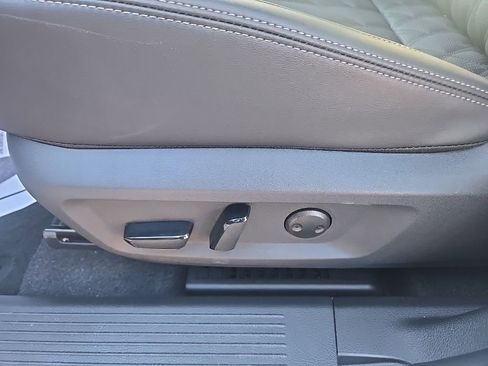 New 2026 Nissan Rogue Platinum w/ Platinum Premium Package image 11