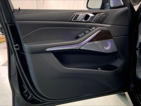 Certified 2024 BMW X7 xDrive40i image 21