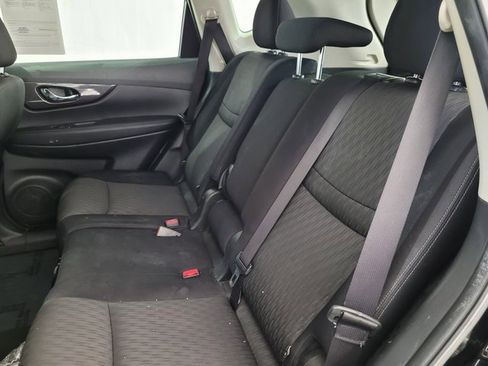 Used 2018 Nissan Rogue S image 41