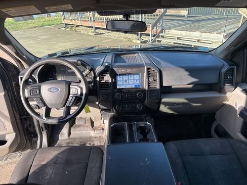 Used 2017 Ford F150 XL w/ Equipment Group 101A Mid image 13