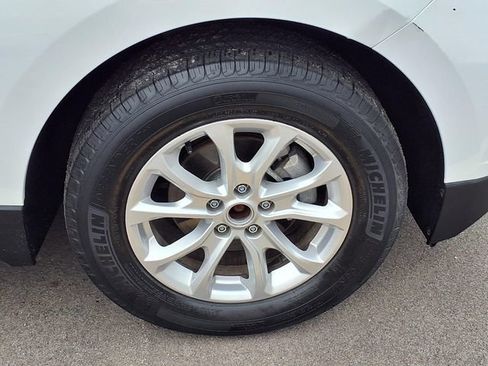 Used 2021 Chevrolet Equinox LT FWD image 26