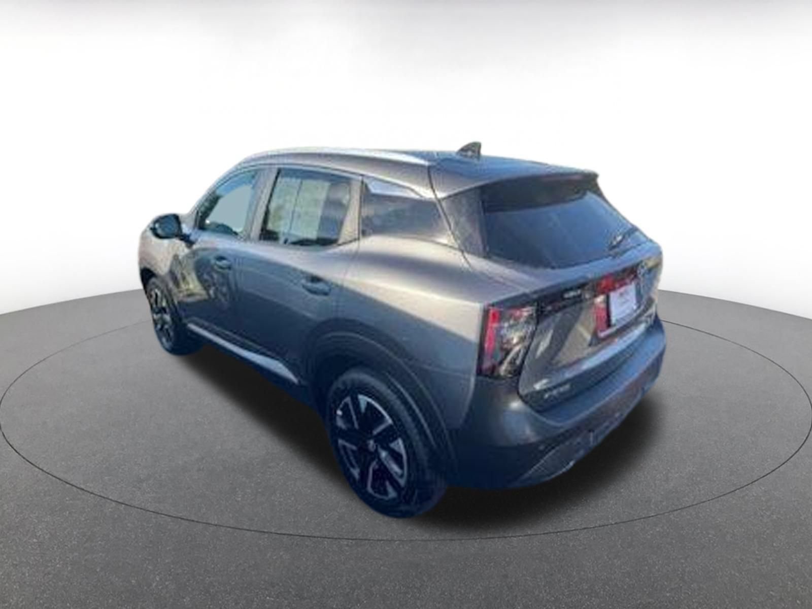 Used 2026 Nissan Kicks SV w/ Cold Weather Package AWD/4WD image 3
