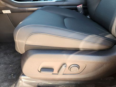 New 2026 Kia Carnival SX Prestige FWD image 17