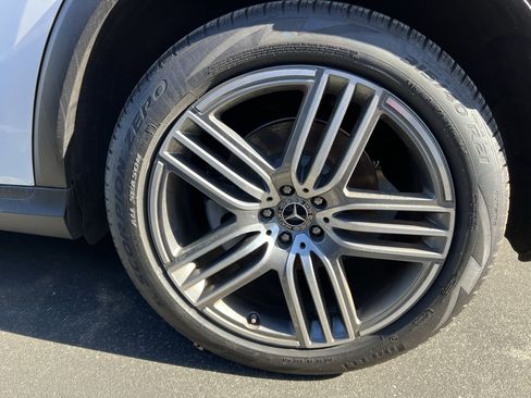 Certified 2025 Mercedes-Benz GLS 450 450 image 13