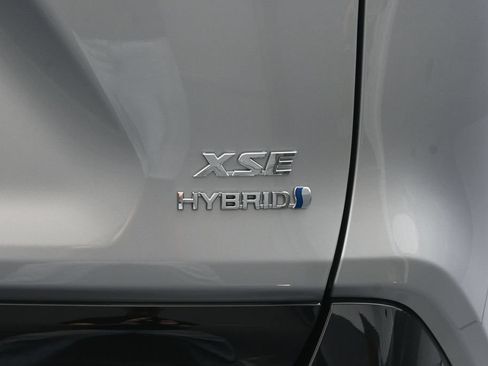Used 2021 Toyota RAV4 XSE AWD/4WD image 37