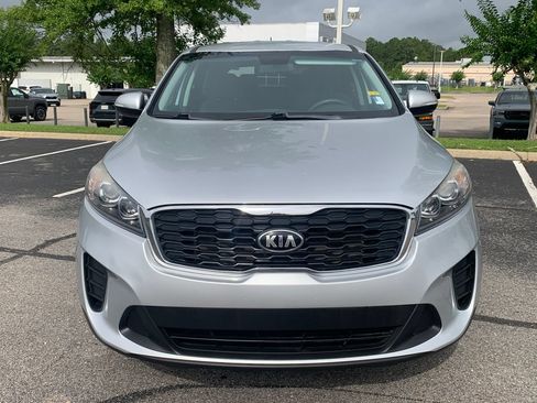 Used 2020 Kia Sorento FWD V6 image 4