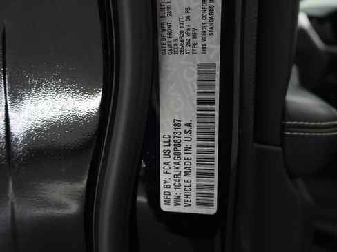 Used 2023 Jeep Grand Cherokee L Laredo AWD/4WD image 65