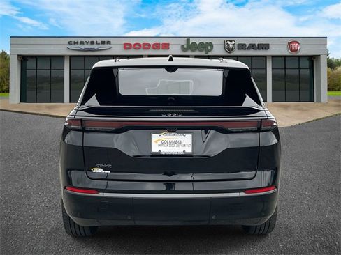 Used 2025 Jeep Wagoneer S Launch Edition image 35