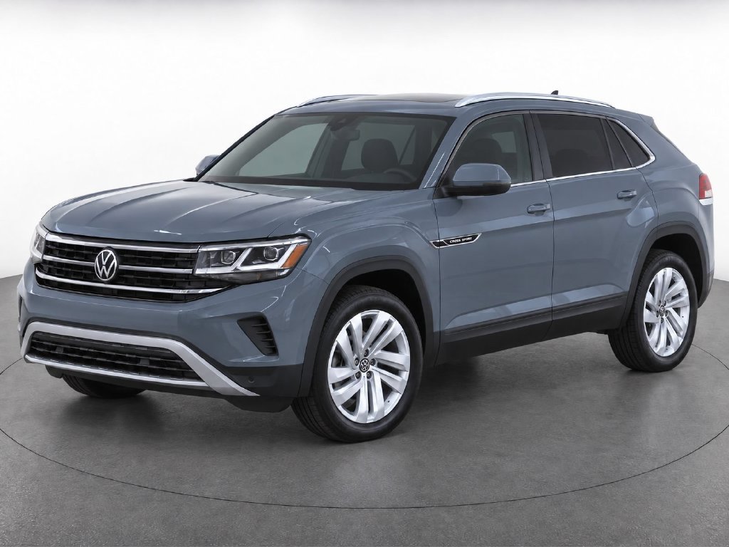 Used 2021 Volkswagen Atlas Cross Sport SE w/ Panoramic Sunroof Package FWD image 2