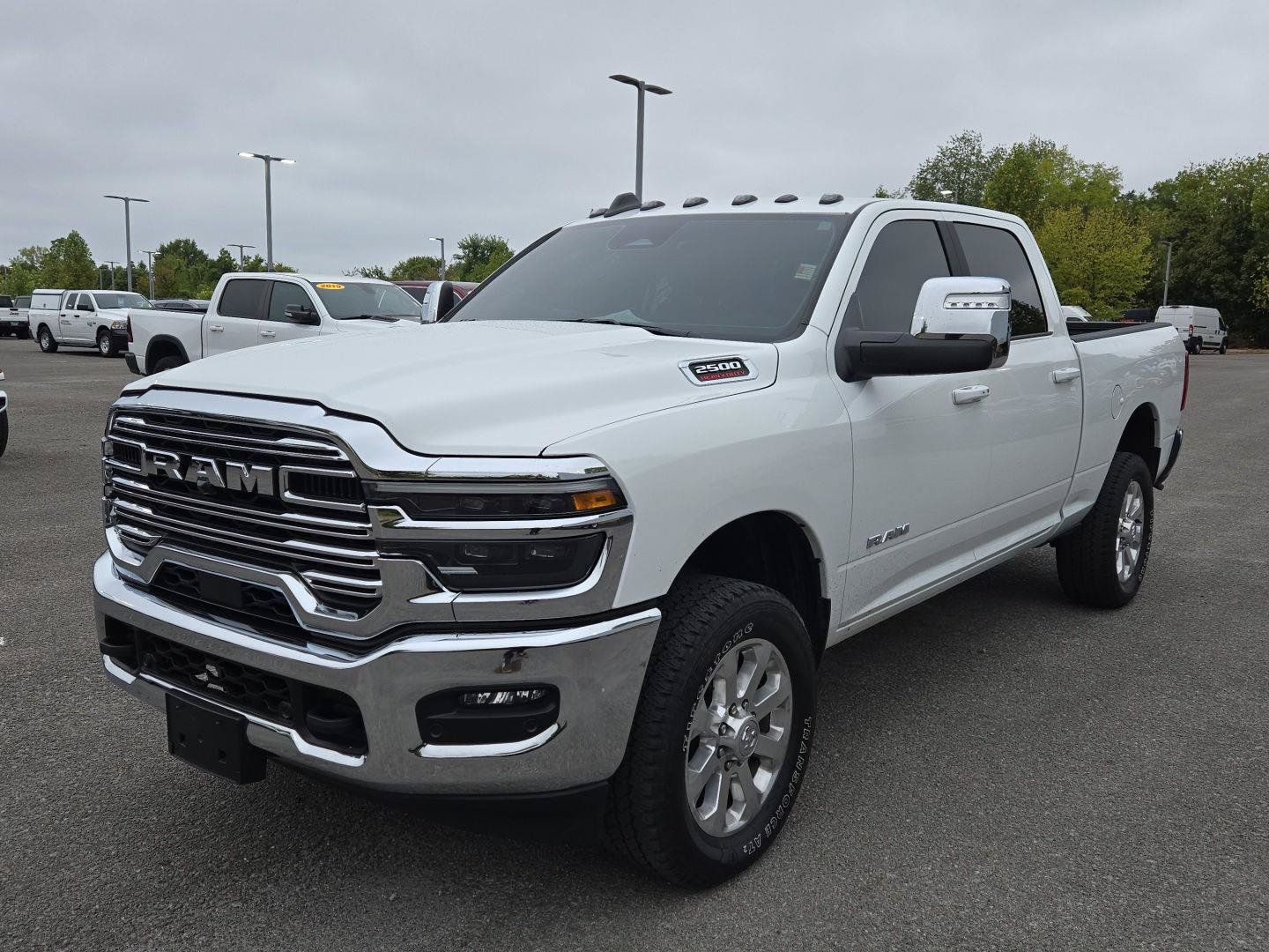 Used 2026 RAM 2500 Laramie AWD/4WD image 3