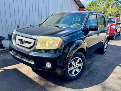 Used 2011 Honda Pilot Touring image 2