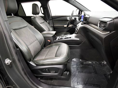 Used 2022 Ford Explorer Timberline w/ Timberline Technology Package AWD/4WD image 19