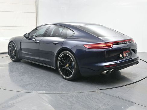 Used 2017 Porsche Panamera 4S AWD/4WD image 32