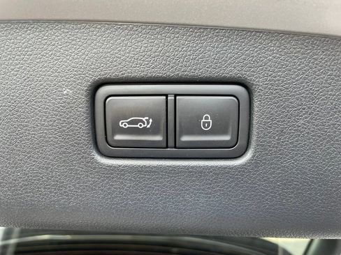 Used 2025 Genesis GV70 2.5T AWD/4WD image 31