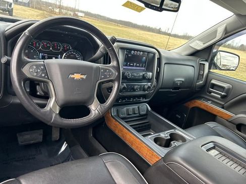 Used 2018 Chevrolet Silverado 1500 High Country image 9