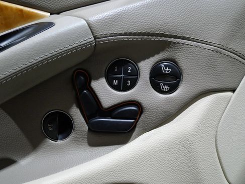 Used 2005 Mercedes-Benz SL 500 image 15
