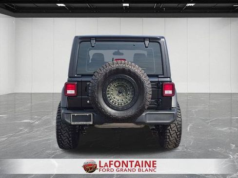 Used 2023 Jeep Wrangler Sport AWD/4WD image 4