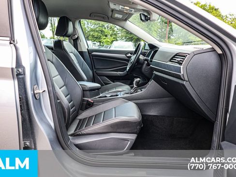 Used 2024 Volkswagen Jetta SE FWD image 20