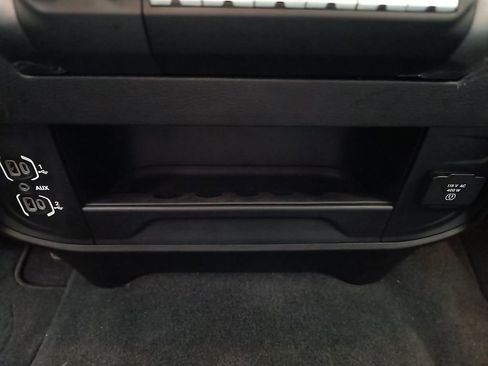 Used 2023 RAM 2500 Big Horn image 24