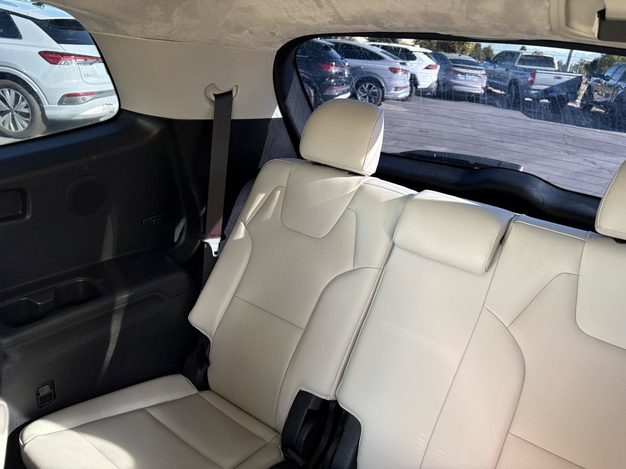 Used 2021 Kia Telluride SX w/ SX Prestige Package AWD/4WD image 8