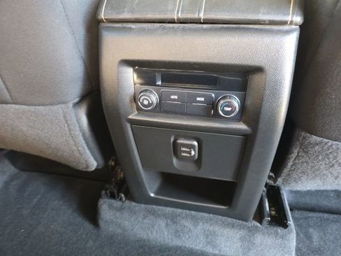 Used 2020 Chevrolet Traverse LS image 14