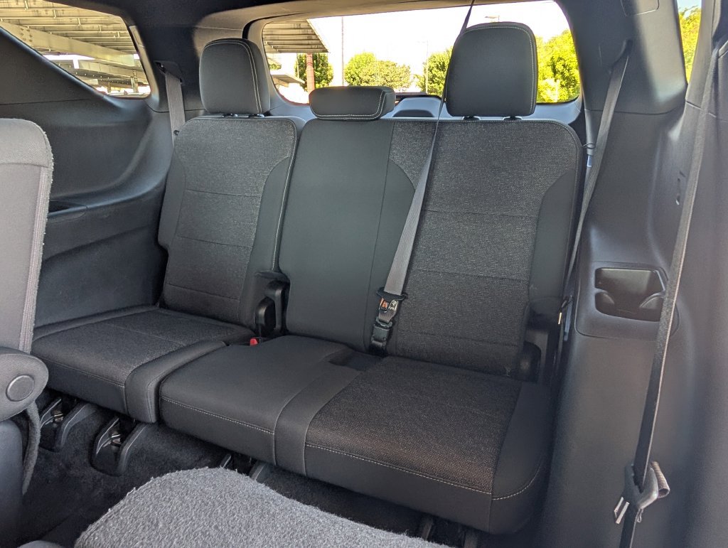 Used 2024 Chevrolet Traverse LT FWD image 21