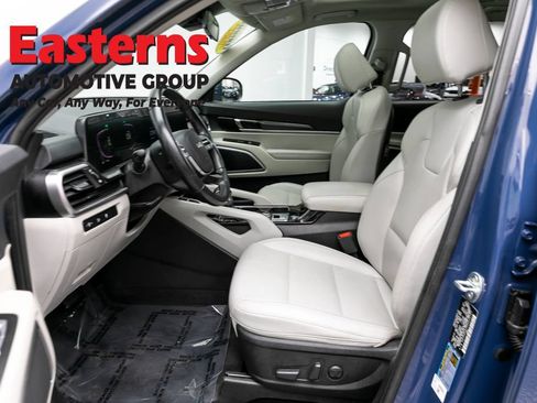 Used 2024 Kia Telluride S w/ S Sunroof Package AWD/4WD image 14