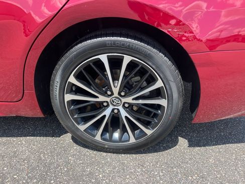 Used 2018 Toyota Camry SE w/ Moonroof Package FWD image 24