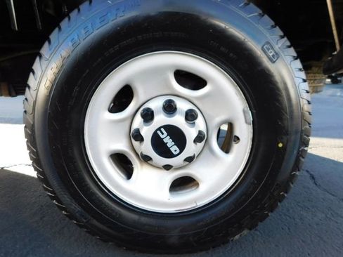 Used 2006 GMC Sierra 2500 W/T image 8