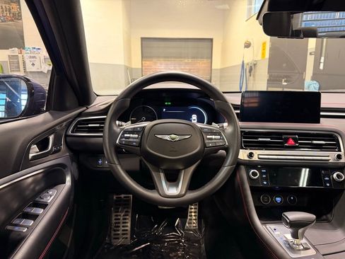Used 2025 Genesis G70 3.3T Advanced image 23