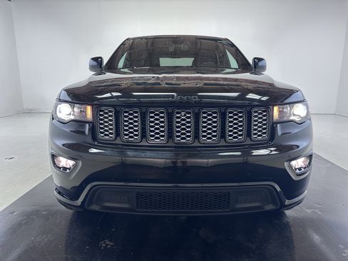 Used 2020 Jeep Grand Cherokee Altitude AWD/4WD image 62