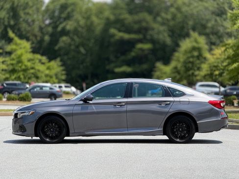 Used 2022 Honda Accord EX-L image 9