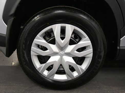 Used 2023 Toyota Corolla Cross L FWD image 29