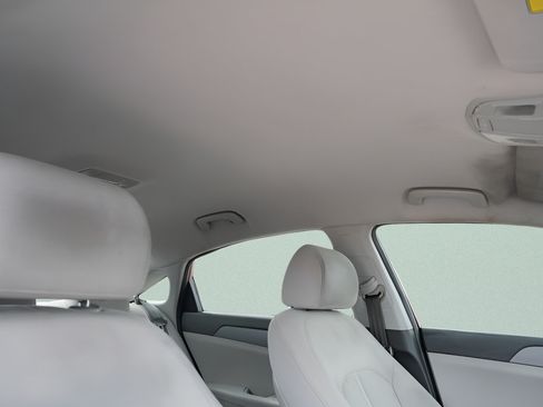 Used 2018 Hyundai Sonata SE FWD image 9