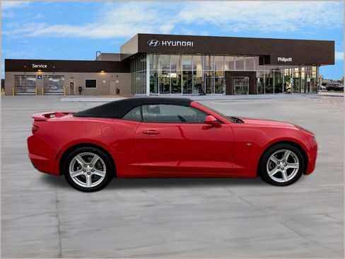 Used 2020 Chevrolet Camaro LT image 8