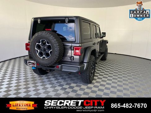 Used 2023 Jeep Wrangler Unlimited Rubicon 4xe w/ Cold Weather Group AWD/4WD image 7