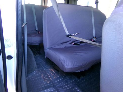 Used 2014 Ford E-350 and Econoline 350 XLT image 15