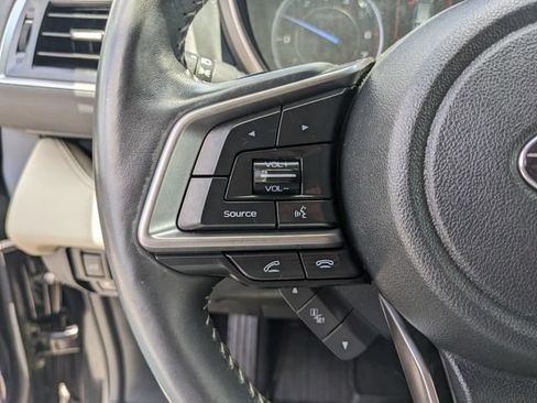 Used 2022 Subaru Ascent Touring AWD/4WD image 32